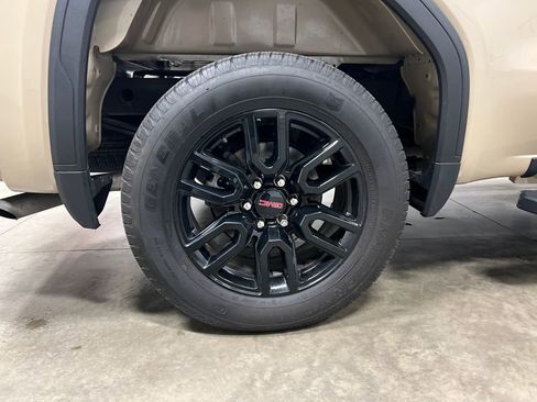 Certified 2022 GMC Sierra 1500 Elevation AWD/4WD image 9