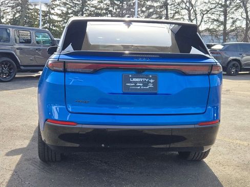 Used 2025 Jeep Wagoneer S Limited image 5