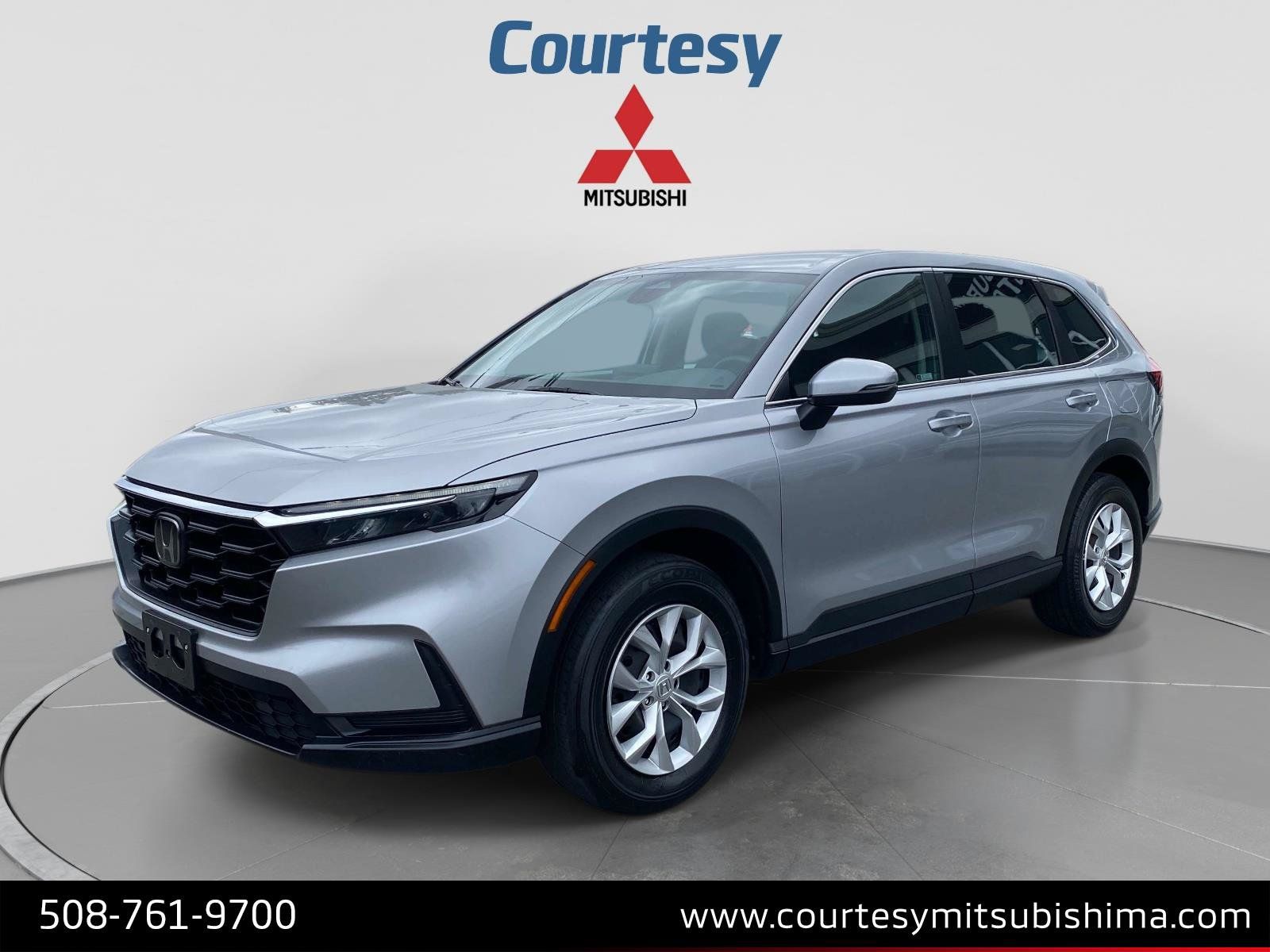 Used 2024 Honda CR-V LX image 1