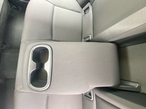 Used 2025 Toyota Corolla LE FWD image 28