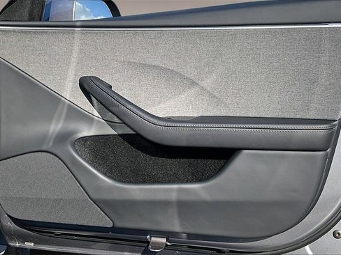 Used 2025 Tesla Model 3 Long Range image 26