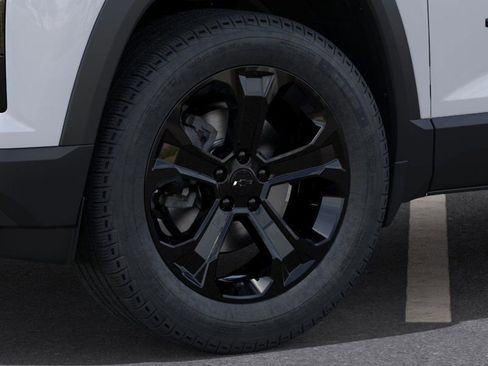 New 2026 Chevrolet Equinox LT w/ Convenience Package II image 9