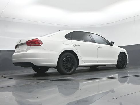 Used 2012 Volkswagen Passat 2.5 S FWD image 49