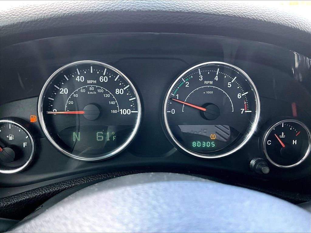 Used 2013 Jeep Wrangler Sport AWD/4WD image 20