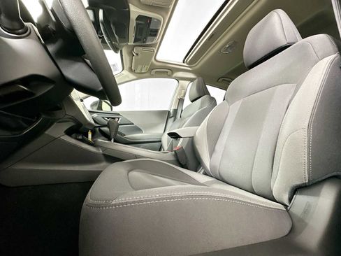 Certified 2025 Subaru Crosstrek 2.0i Premium image 18