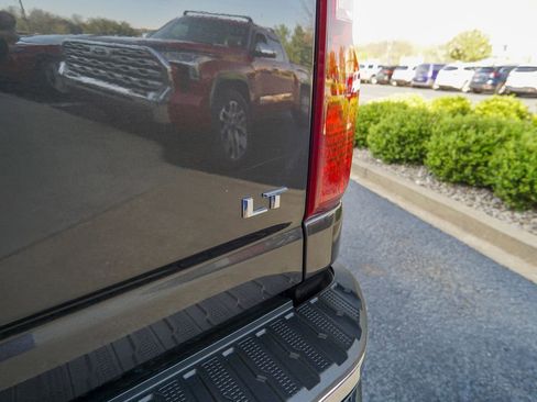 Used 2021 Chevrolet Silverado 2500 LT w/ All Star Edition AWD/4WD image 12