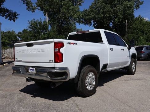 Used 2024 Chevrolet Silverado 2500 LTZ AWD/4WD image 7