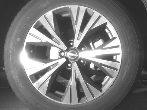 Used 2023 Nissan Rogue SV image 13