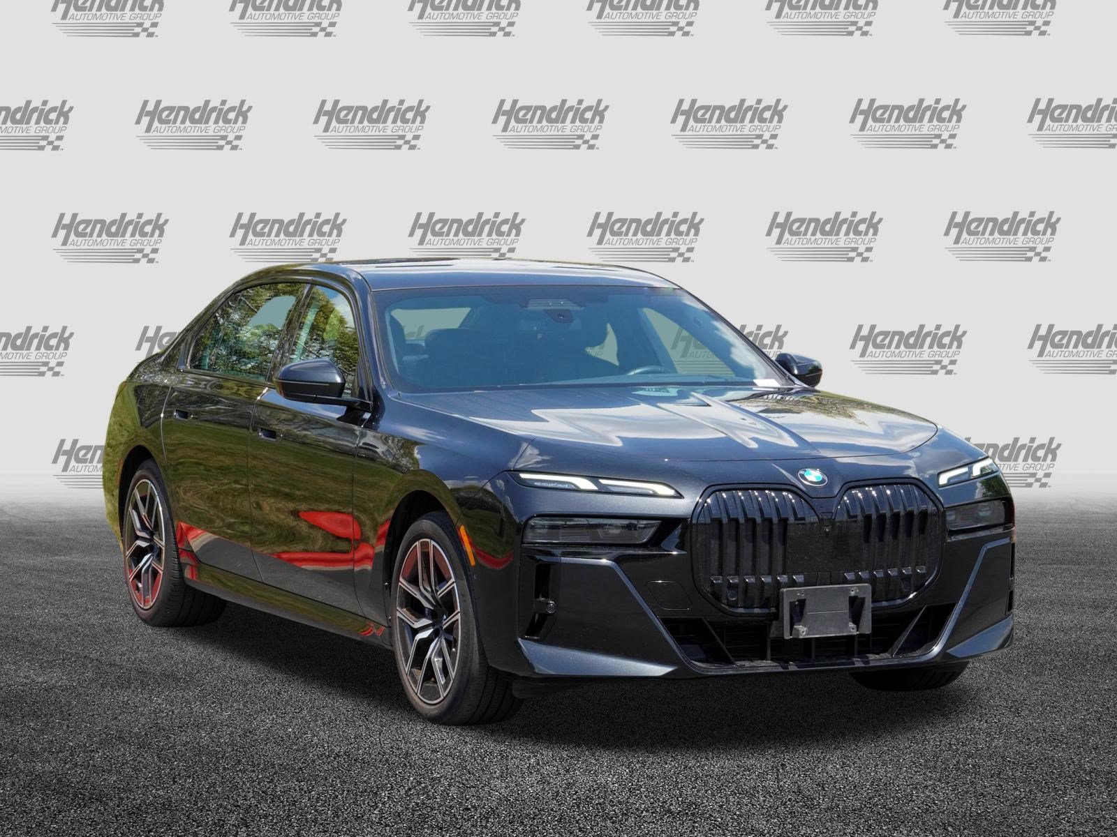 Used 2023 BMW 740i RWD image 2