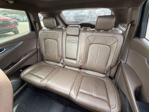 Used 2016 Lincoln MKX Reserve w/ Luxury Package AWD/4WD image 21