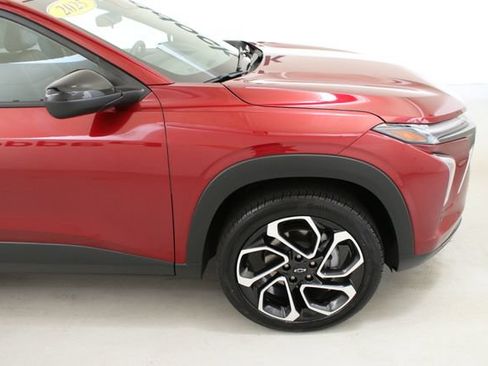 Used 2025 Chevrolet Trax RS w/ Driver Confidence Package FWD image 11