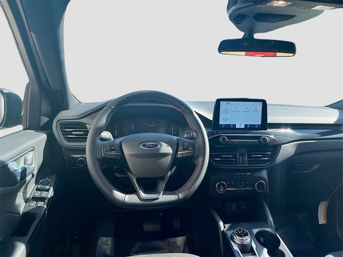 Used 2025 Ford Escape ST-Line image 21