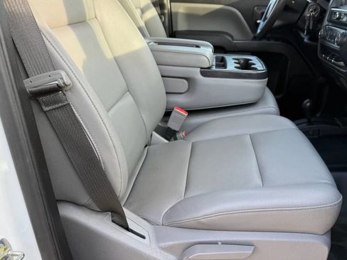 Used 2018 Chevrolet Silverado 2500 W/T image 10