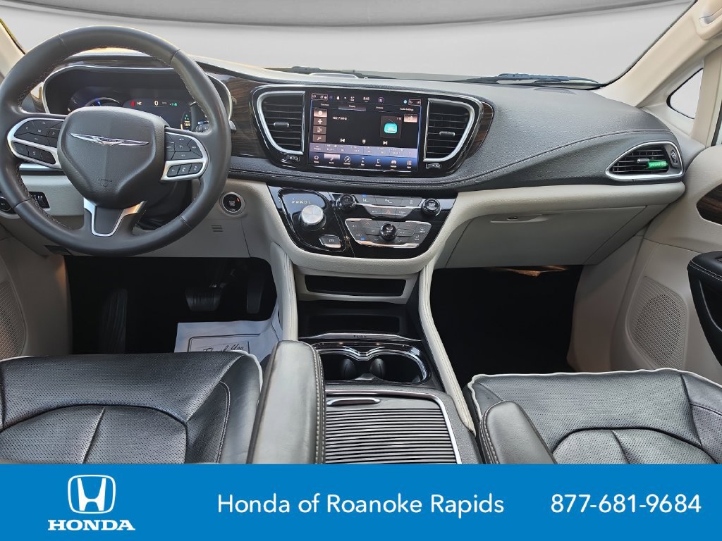 Used 2023 Chrysler Pacifica Limited FWD image 12