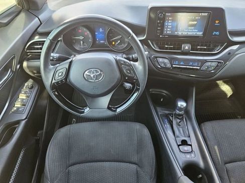 Used 2018 Toyota C-HR XLE image 26
