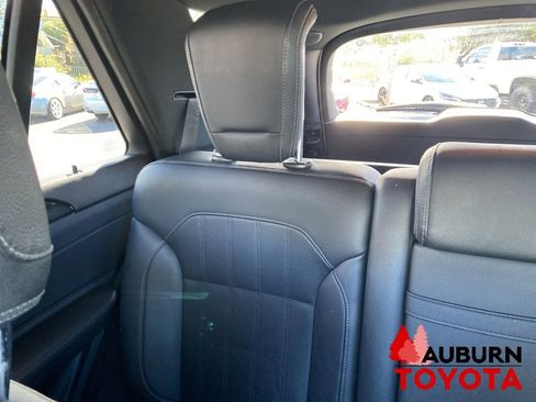 Used 2017 Mercedes-Benz GLE 350 4MATIC image 20