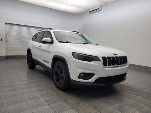 Used 2020 Jeep Cherokee Latitude Plus image 13