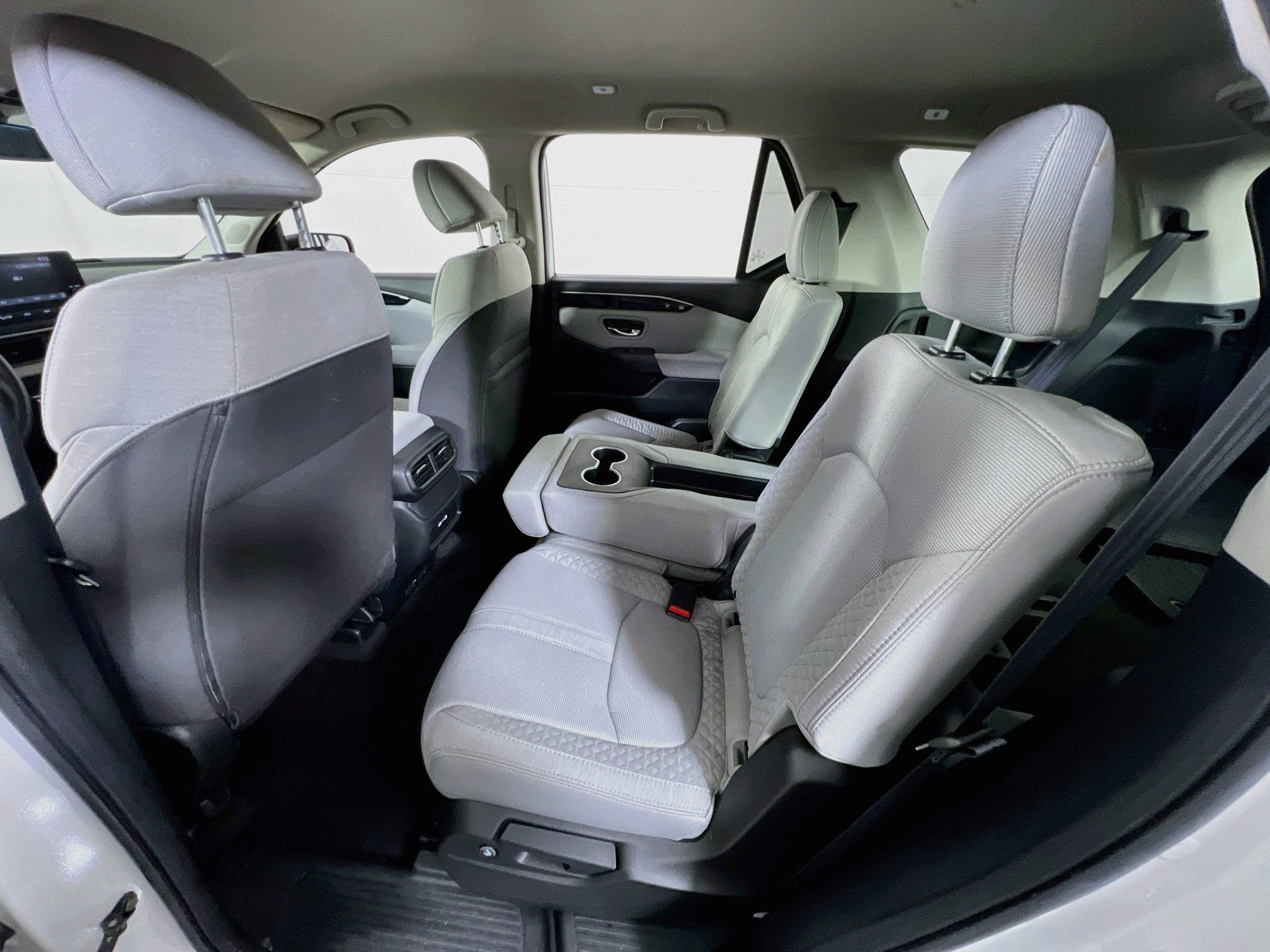 Used 2023 Honda Pilot LX image 22