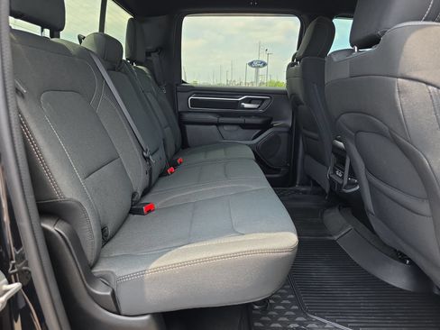 Used 2023 RAM 1500 Big Horn AWD/4WD image 14