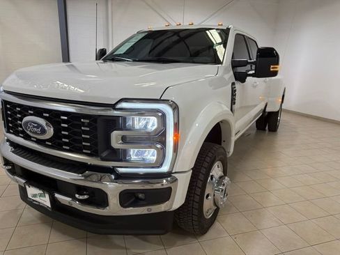Used 2024 Ford F450 Lariat w/ Lariat Ultimate Package AWD/4WD image 2