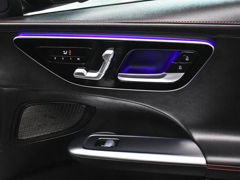 Used 2024 Mercedes-Benz C 43 AMG 4MATIC Sedan image 18