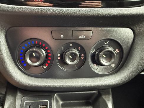 Used 2018 RAM ProMaster City Tradesman image 32