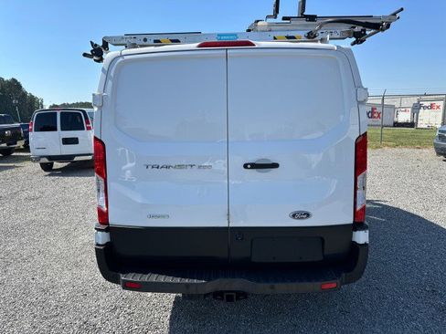 Used 2019 Ford Transit 250 130 Low Roof RWD image 10