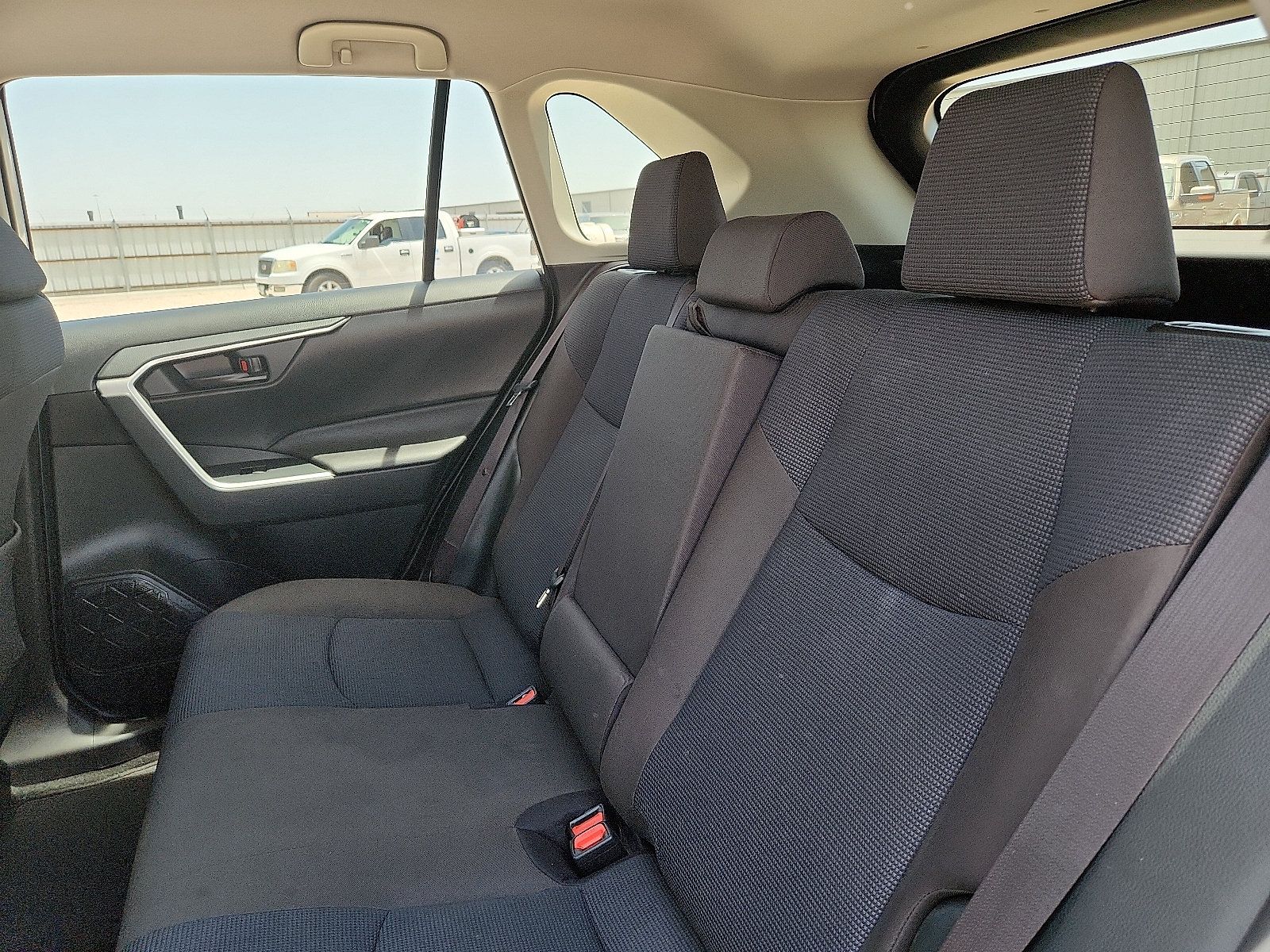 Used 2024 Toyota RAV4 LE AWD/4WD image 10