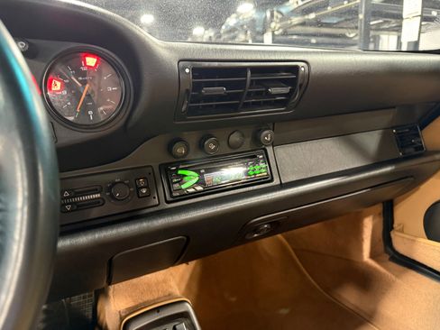 Used 1995 Porsche 911 Cabriolet image 34