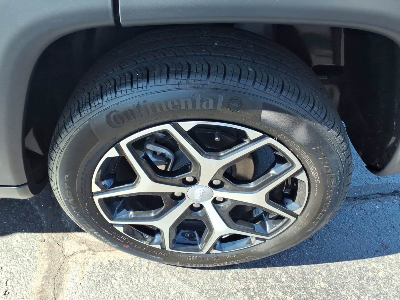 Used 2024 Jeep Compass Limited AWD/4WD image 21