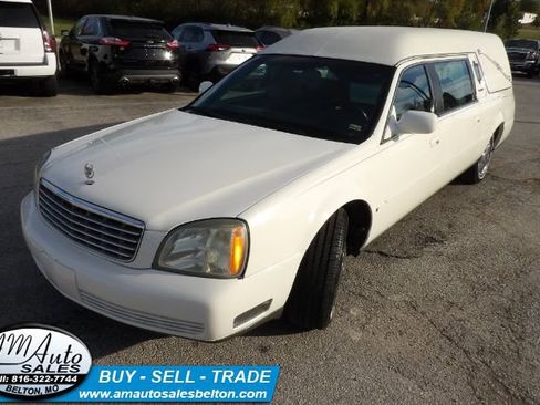 Used 2004 Cadillac De Ville Hearse image 24