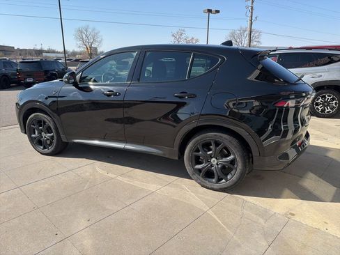 Used 2024 Dodge Hornet R/T w/ R/T Blacktop Package image 6