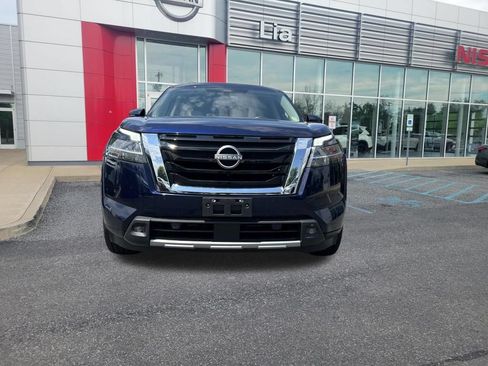 Certified 2022 Nissan Pathfinder Platinum AWD/4WD image 5
