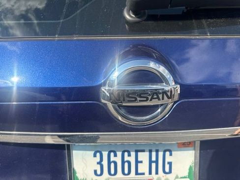 Used 2018 Nissan Rogue S AWD/4WD image 9