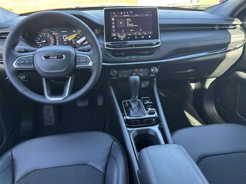 New 2026 Jeep Compass Latitude AWD/4WD image 18