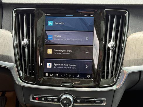 New 2025 Volvo V90 B6 Cross Country Plus w/ Protection Package Premier image 8