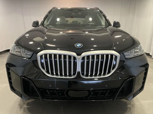 Used 2026 BMW X5 xDrive50e w/ M Sport Package image 2