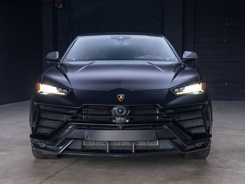 Used 2024 Lamborghini Urus Performante AWD/4WD image 6