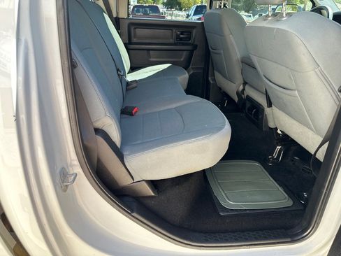 Used 2014 RAM 3500 Tradesman w/ Chrome Appearance Group image 12