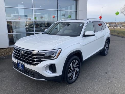 Certified 2025 Volkswagen Atlas SEL image 2