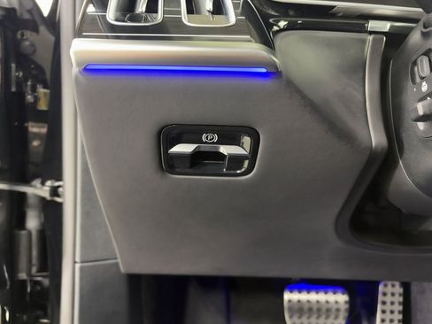 Used 2024 Mercedes-Benz S 63 AMG S w/ Carbon Fiber Exterior Package image 11