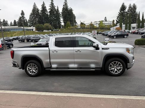 Used 2019 GMC Sierra 1500 SLT w/ SLT Premium Plus Package AWD/4WD image 6