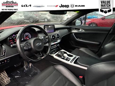 Used 2018 Kia Stinger GT2 image 14