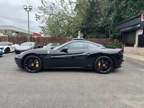 Used 2013 Ferrari California image 8