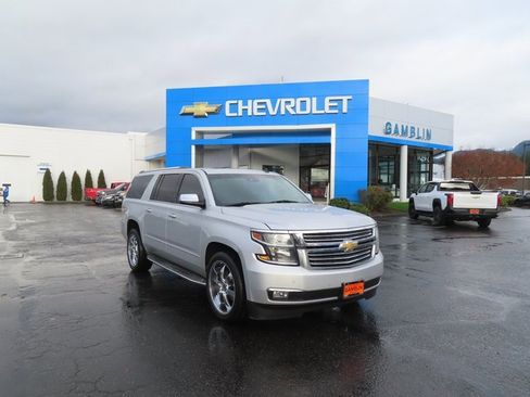 Used 2015 Chevrolet Suburban LTZ image 45