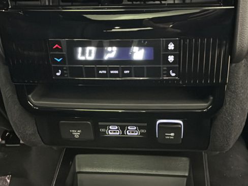 New 2026 Jeep Grand Wagoneer Limited AWD/4WD image 25