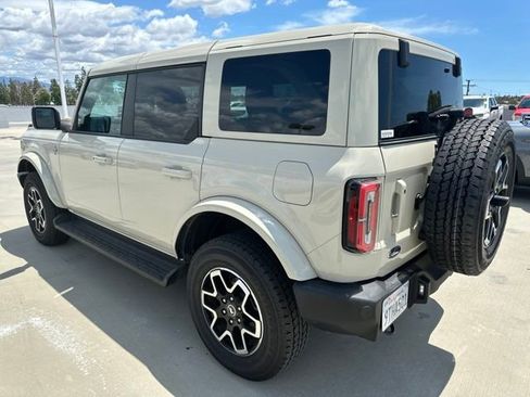 Certified 2025 Ford Bronco Outer Banks AWD/4WD image 2