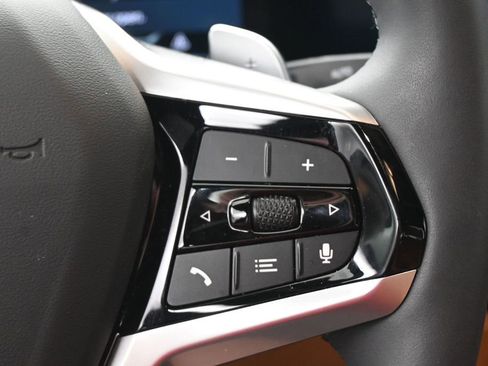 Used 2025 BMW 330i xDrive Sedan w/ Convenience Package image 22