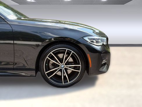 Used 2020 BMW 330i xDrive Sedan w/ M Sport Package AWD/4WD image 11