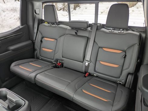 New 2026 GMC Sierra 1500 AT4 w/ AT4 Premium Package AWD/4WD image 29